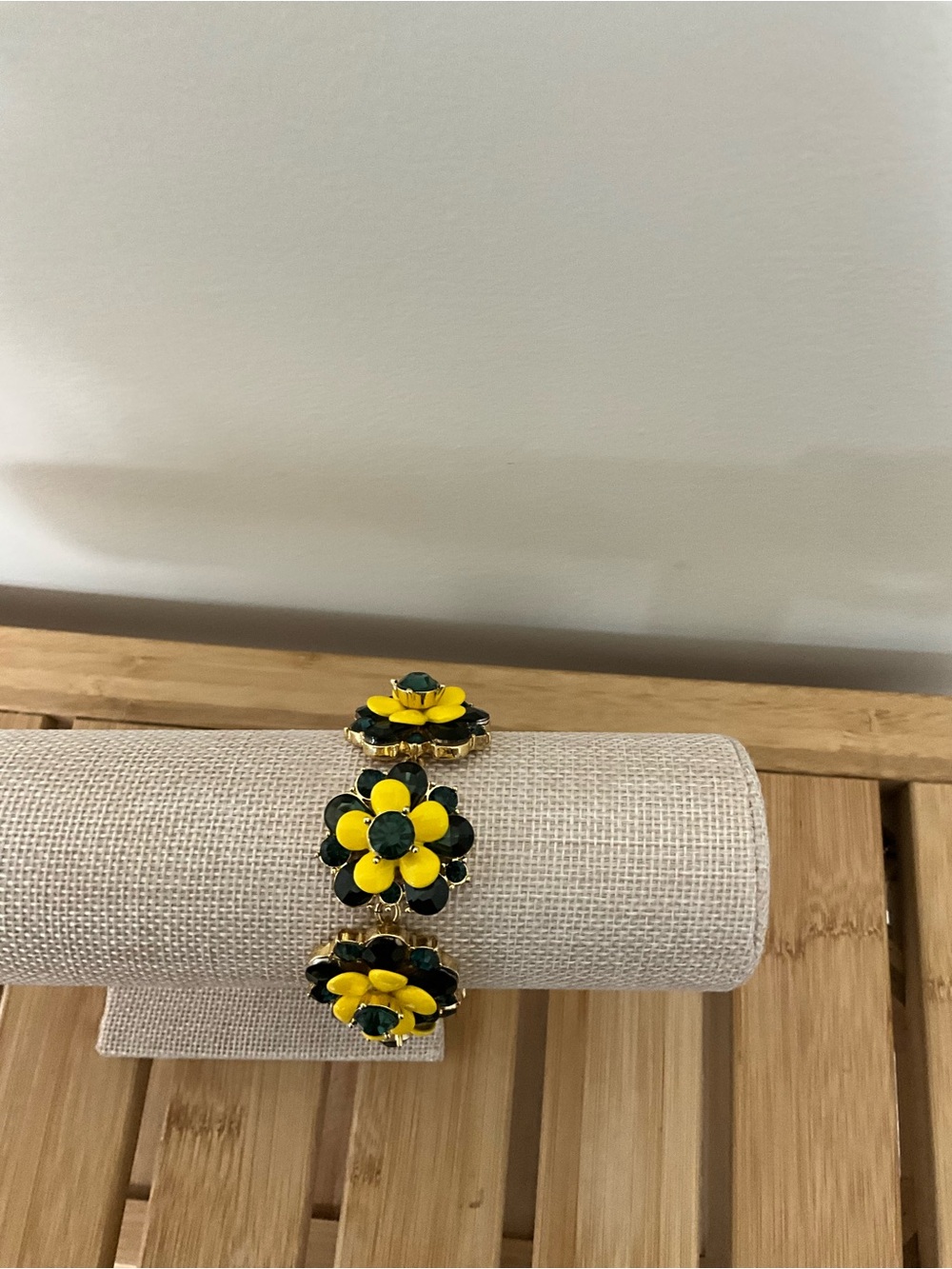 Talbots Floral Statement Bracelet Yellow Enamel Green Crystal Gold Tone 8” - Picture 2 of 6